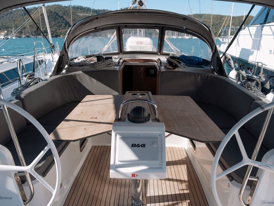 Freya's cockpit: twin helms and cockpit table