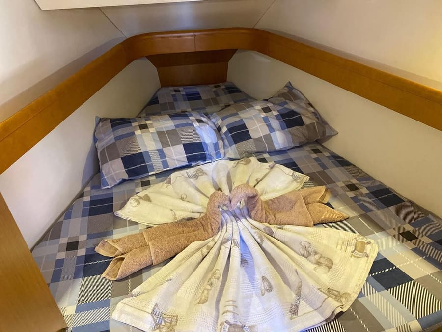 Jeanneau Sun Odyssey 36i aft cabin
